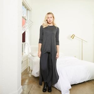 Workhall ghilo hi low tunic size S/M